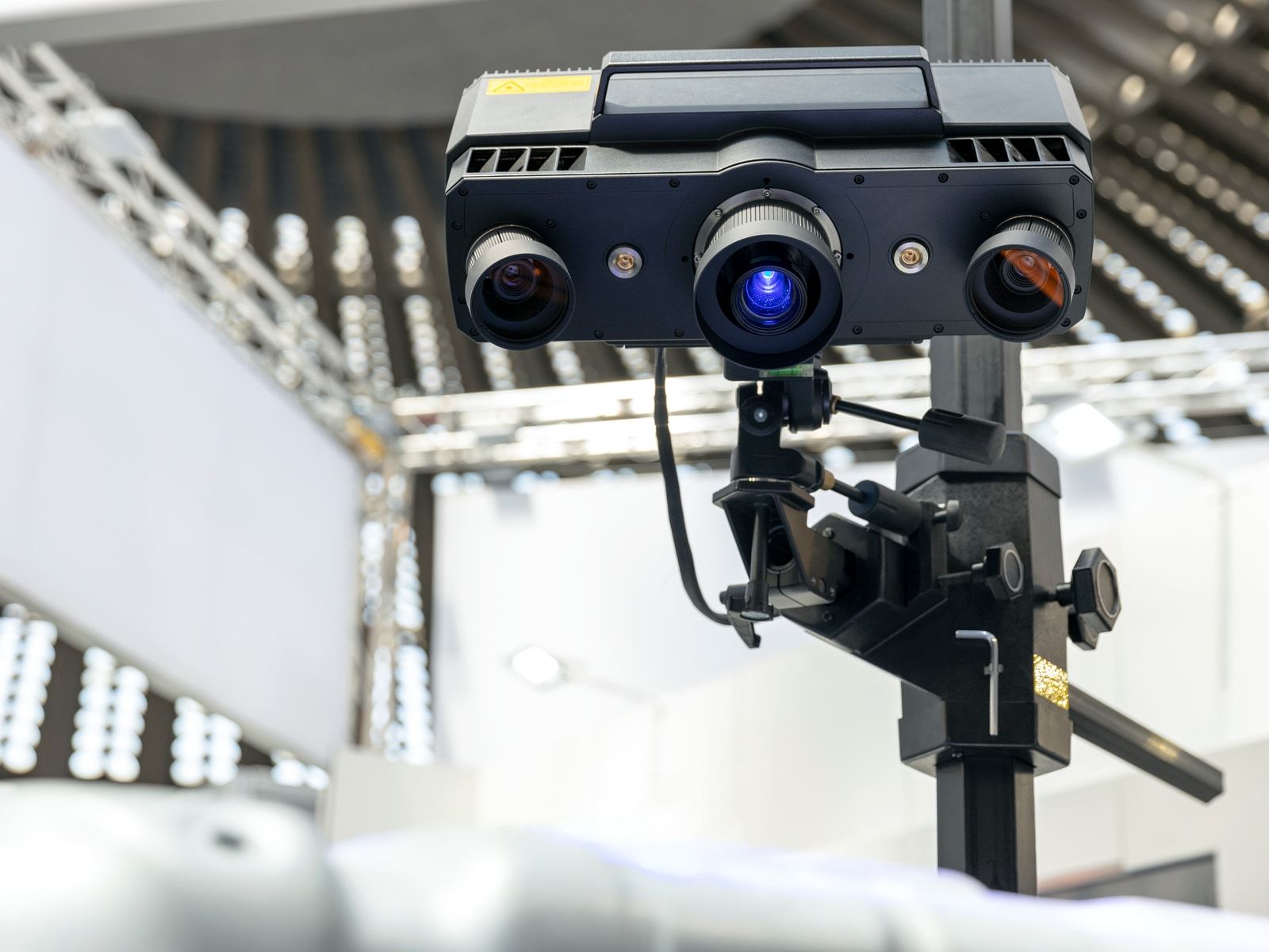 Inspección de defectos de piezas por visión artificial